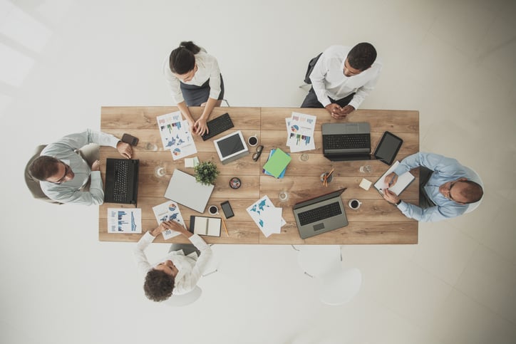 United States | Hey, So Meta’s Pulling the Plug on Workplace – Here’s Why Viva Engage is Your Best Move